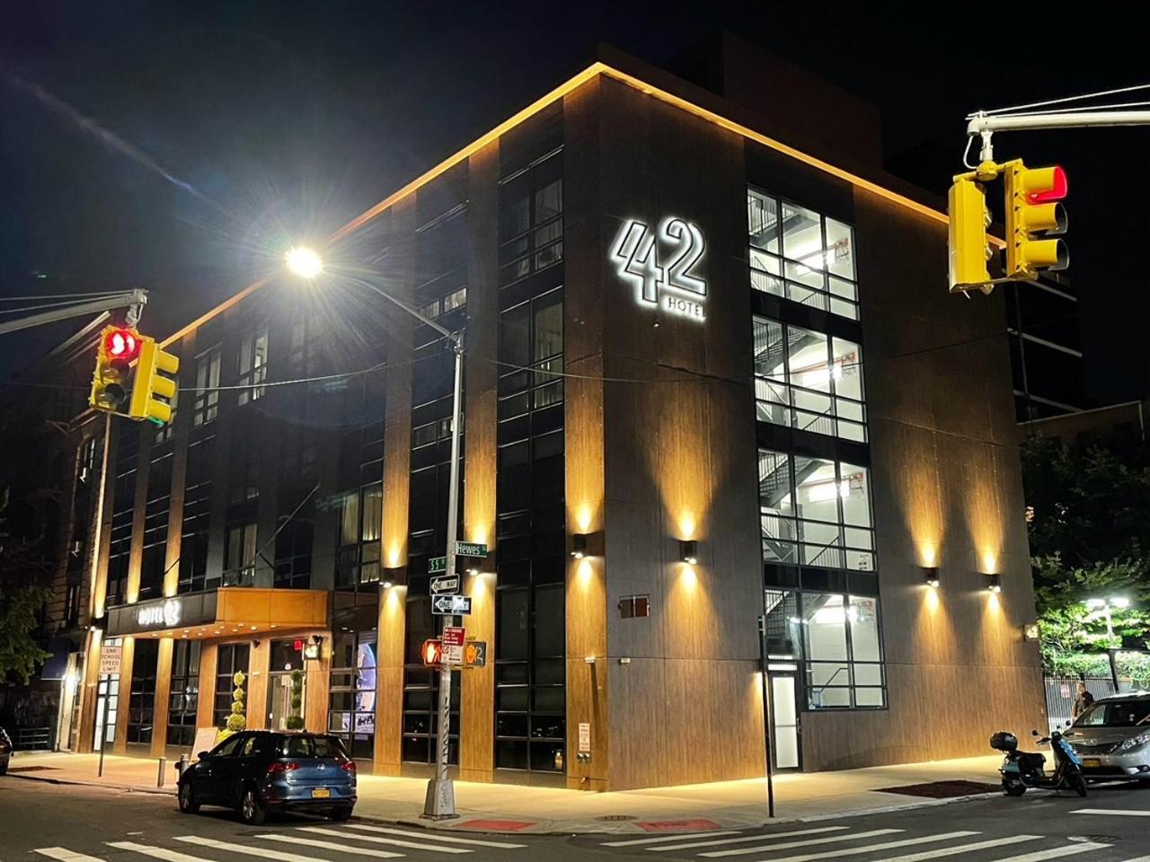 42 Hotel Williamsburg New York Exterior photo